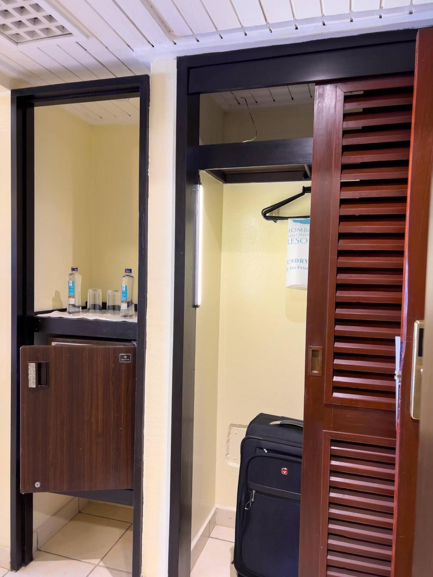 Mombasa Continental Resort Shanzu Ngoại thất bức ảnh