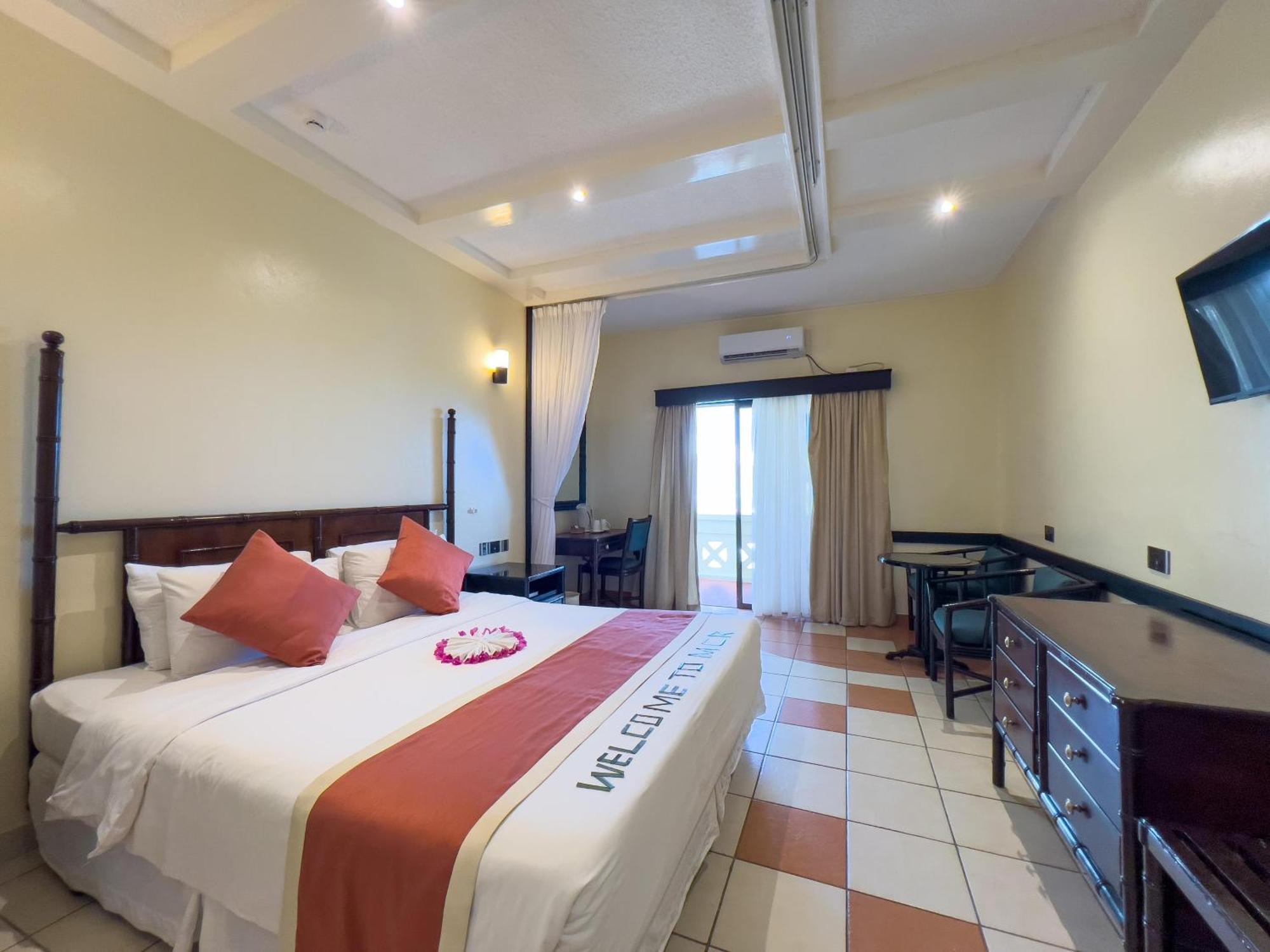 Mombasa Continental Resort Shanzu Ngoại thất bức ảnh