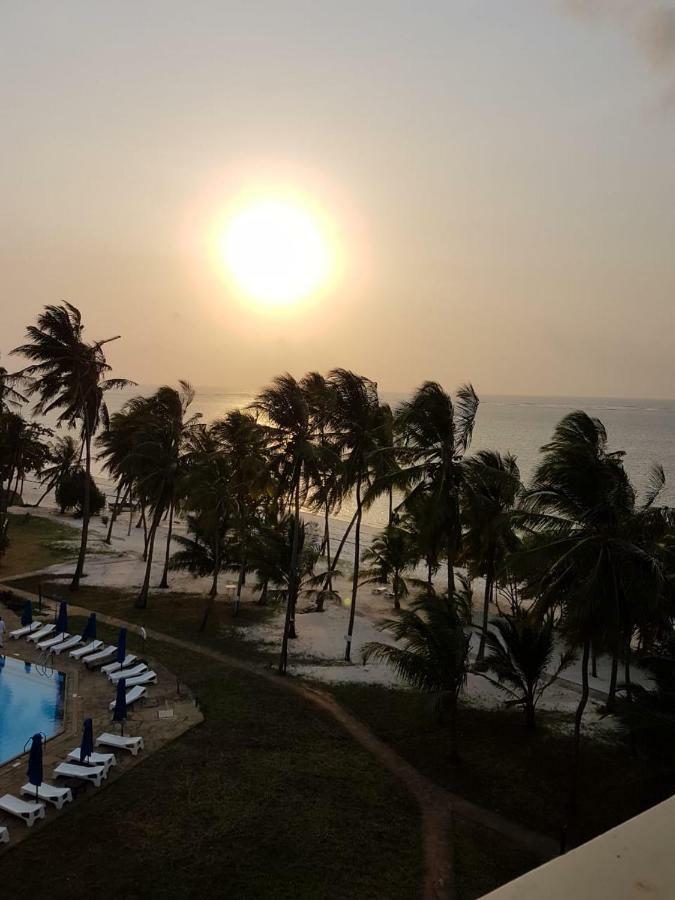 Mombasa Continental Resort Shanzu Ngoại thất bức ảnh