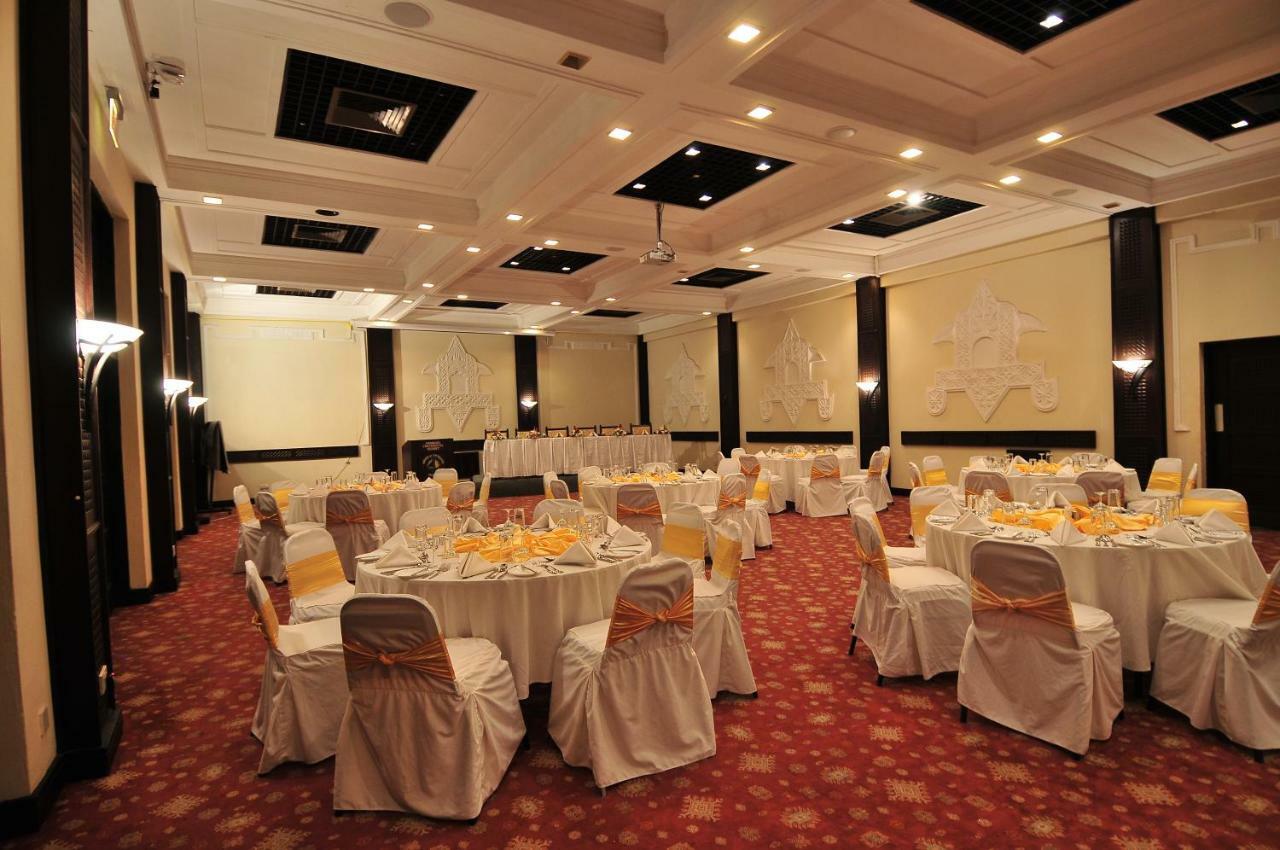 Mombasa Continental Resort Shanzu Ngoại thất bức ảnh